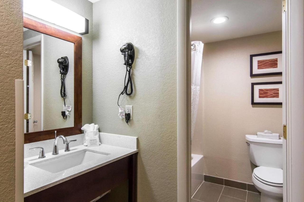 Mulberry Inn Newport News Ngoại thất bức ảnh