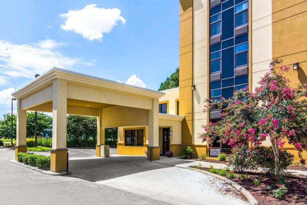 Mulberry Inn Newport News Ngoại thất bức ảnh